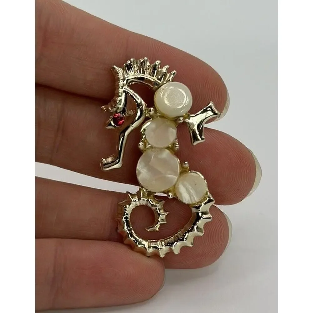 Vintage Gold Tone‎ Seahorse With Mother Of Pearl Discs Brooch /Pin Nautical
